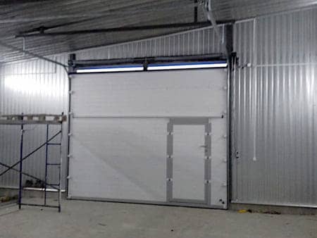 Подъемные ворота с калиткой для гаража в Атырау